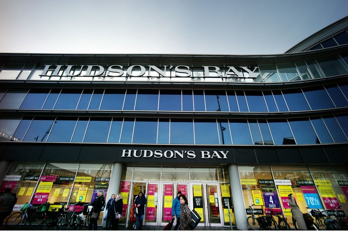 Hudson's Bay in Enschede is nu écht dicht.jpg