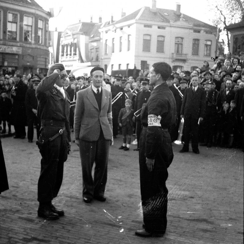 Oude Markt Prins Bernhard bevrijding.jpg