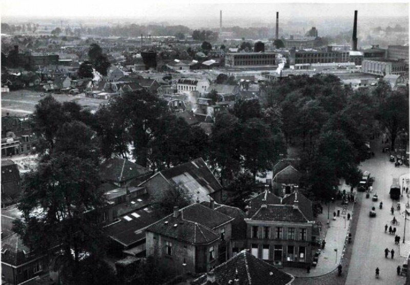 Windbrugplein vanuit stadhuistoren.jpg