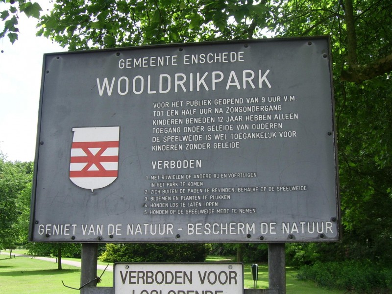 stadswapen bij het Wooldrikpark.jpg