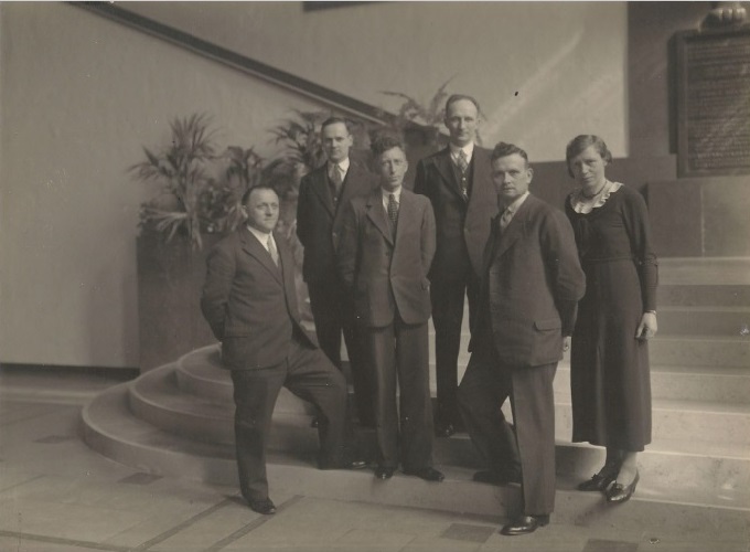 Langestraat 24 Stadhuis Afscheid gemeentesecretaris C.F. Klaar met D. Lotgerink, Th.J. Scholte, B. ter Beek, G. Overbeek, J. van der Veen en G.J. Wennink..jpg