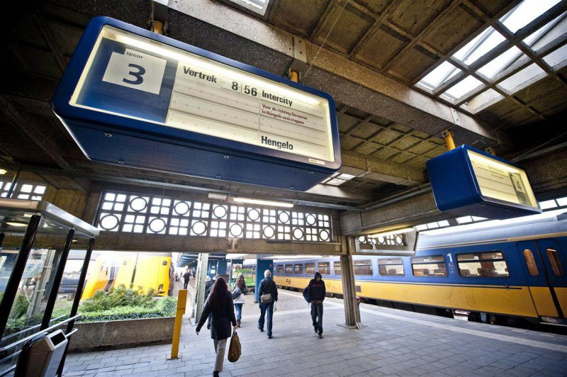 Waarom duurt de treinreis van Enschede naar Amsterdam CS net zo lang als in 1970.jpg