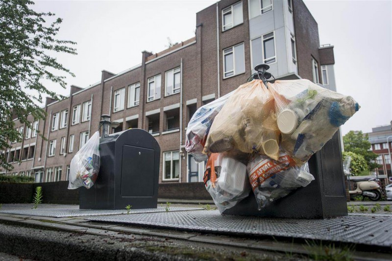 Afvalzak voor plastic op rantsoen in Enschede in 2021 alleen nog met bon.jpg