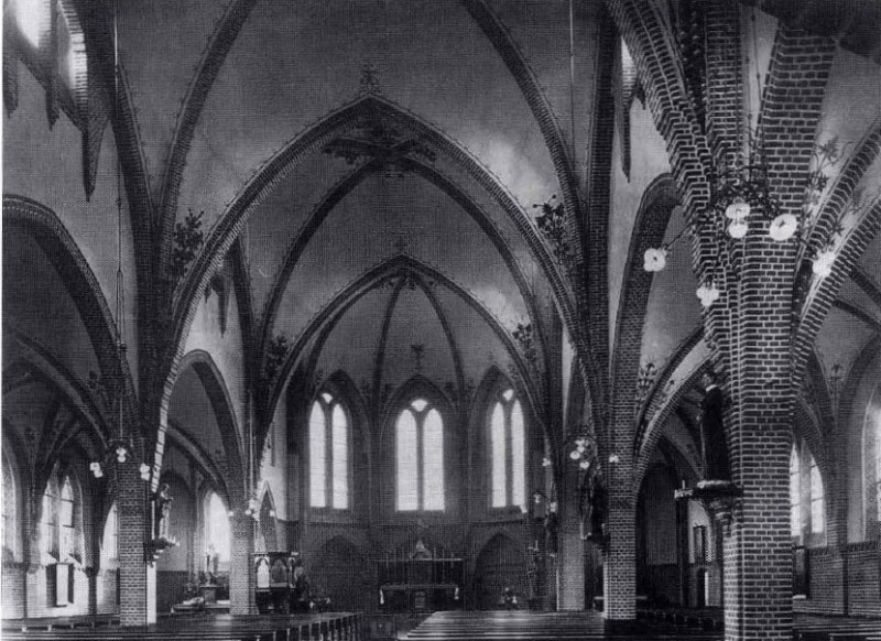 Haaksbergerstraat interieur vroegere St. Jan kerk.jpg