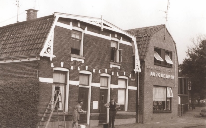 Ribbeltsweg 47  woningen en autobedrijf Van Oene en Zn 1967.jpg