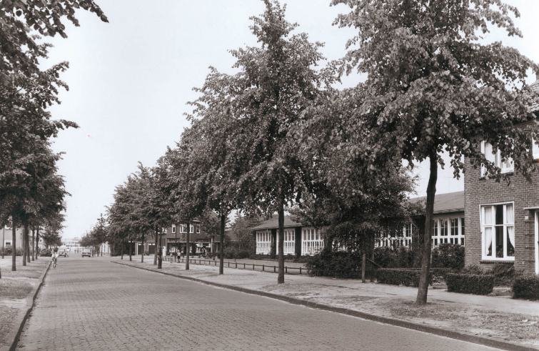 Casimirschool hoek Elferinksweg BW ter Kuilestraat.jpg