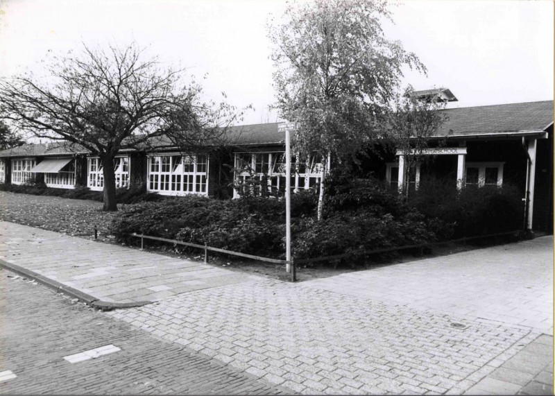 Elferinksweg 106, Prof. R. Casimirschool 1985.jpg