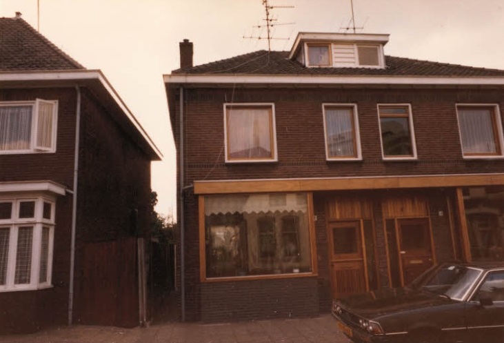 Rietmolenstraat 16-18 woningen 1980.jpg