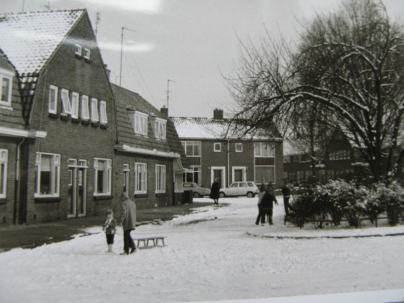 Paasweiplein jaren 70.jpg