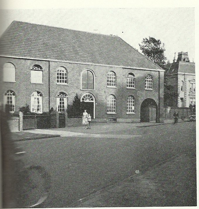 Deurningerstraat 2 Bandfabriek Hardick vlak voor de kruising met de Hengelosestraat, schuin t.o het Hervormde rusthuis Licht en Vrede..jpg