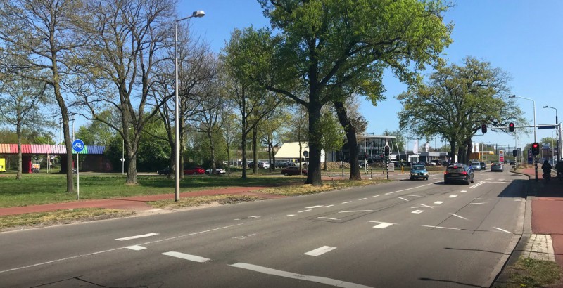 Kruising Parkweg per direct op de schop.jpg