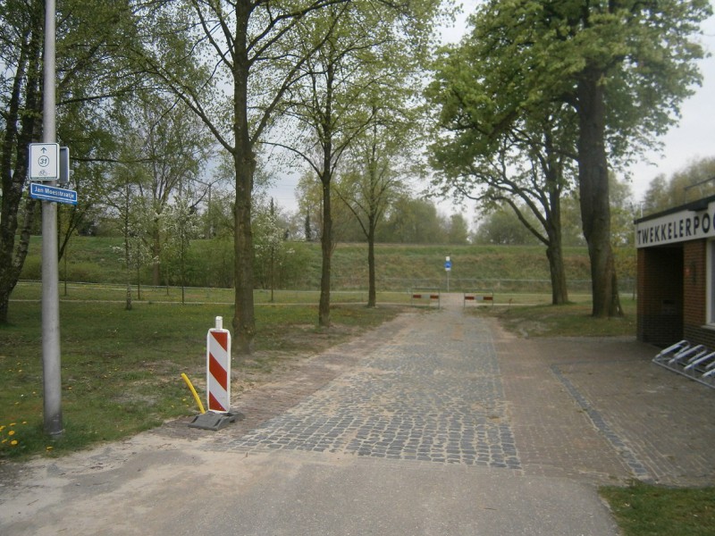 Jan Moesstraatje aan de Lambertus Buddestraat.JPG