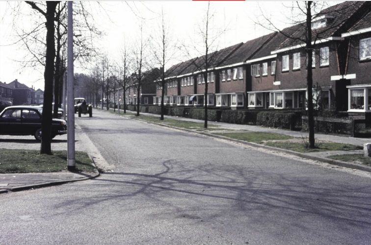 Slankweg woningen jaren 70.jpg