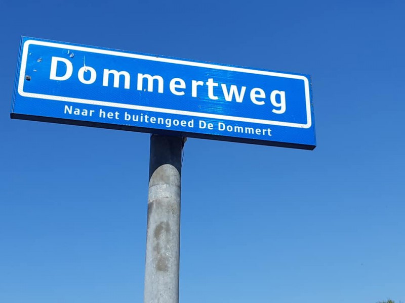 Dommertweg straatnaambord.jpg