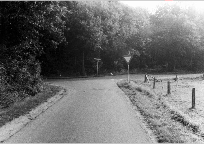 Derkinkweg Straatbeeld nabij kruising met Zuid Esmarkerrondweg en Kersdijk.jpg