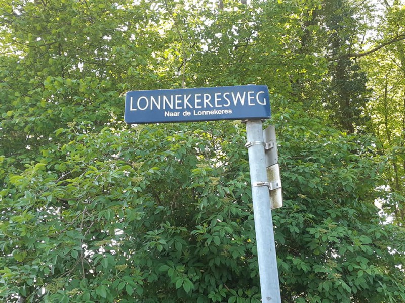 Lonnekeresweg straatnaambord.jpg