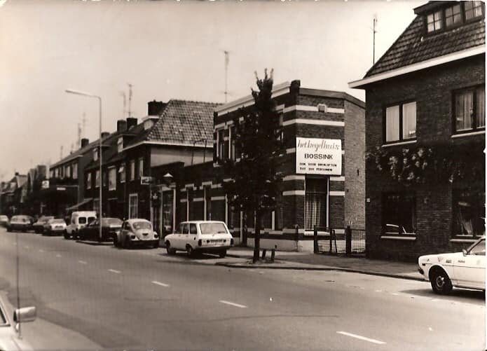 Oldenzaalsestraat 266 kegelhuis Bossink later Chinees restaurant Hu's Garden.jpg