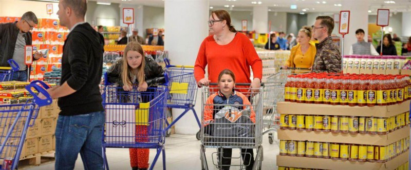 Eerste dag 2 Brüder in Enschede trekt vooral kijkers.jpg