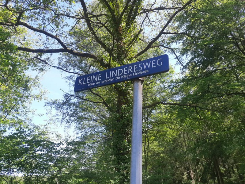 Kleine Linderesweg straatnaambord.jpg