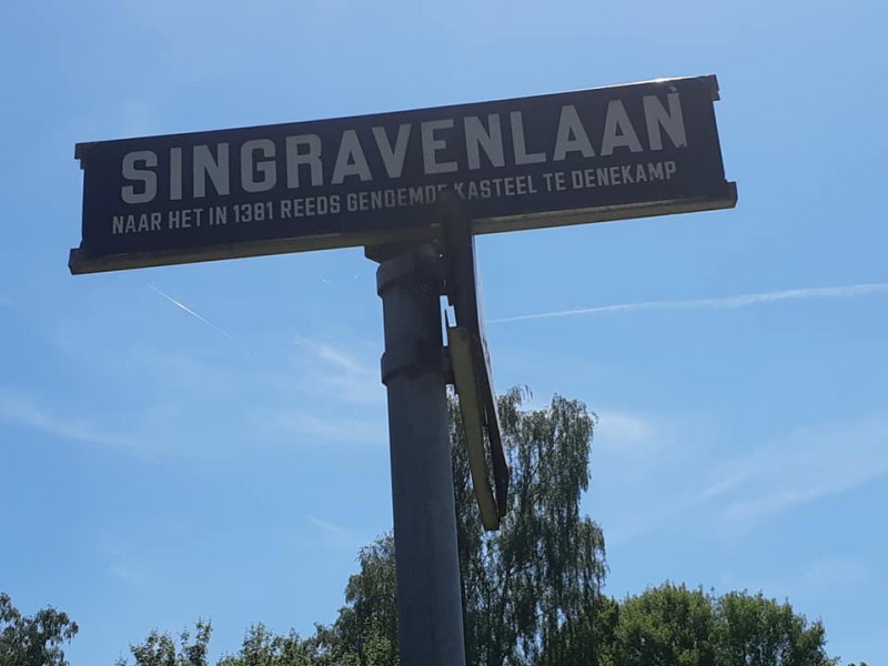 Singravenlaan straatnaambord.jpg