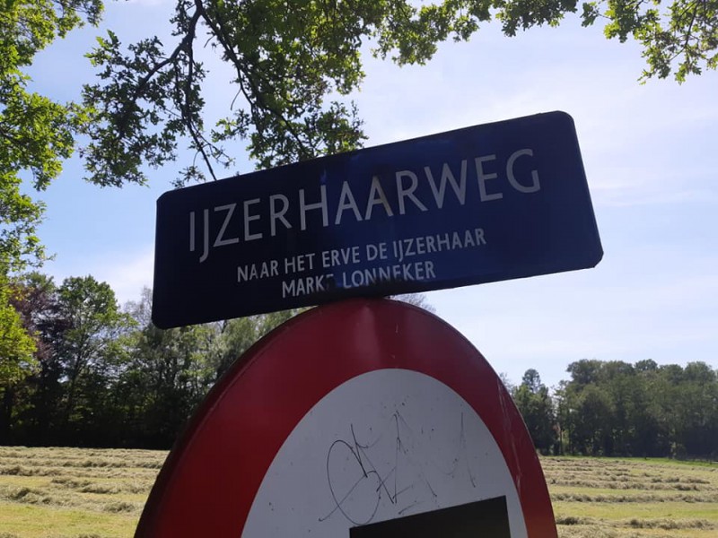 IJzerhaarweg straatnaambord..jpg