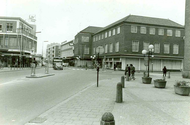 Langestraat 37   van Loenshof C en A Brenninkmeijer.jpg