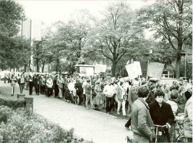 Varviksingel Protestmars ambtenaren. nov. 1983 (3).jpg