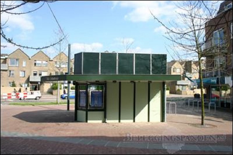 De Heurne 52 hoek Oldenzaalsestraatkiosk het Schuttetje.jpg