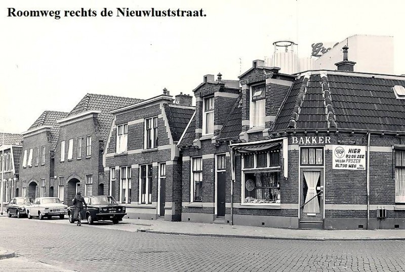 Roomweg 71 rechts Nieuwluststraat.jpg