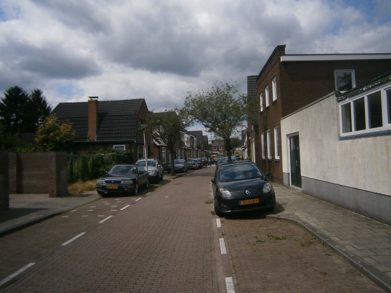 Herman van Hoevellstraat 2 vanaf Pijlhovestraat.JPG