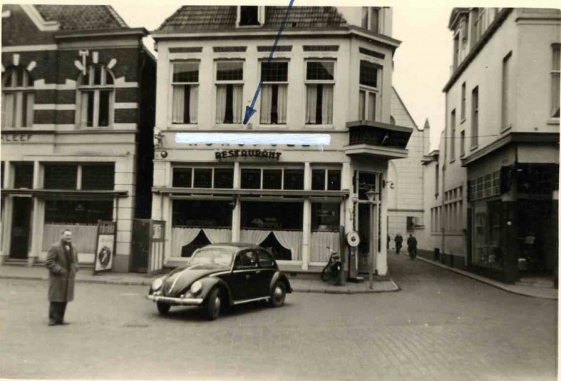 Markt 20 Restaurant Monopole 1958.jpg