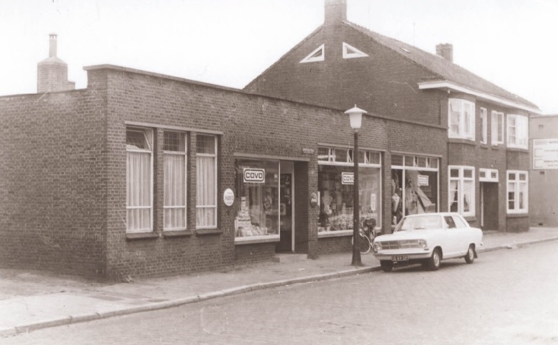 Sumatrastraat 21 Voorzijde winkel COVO 1967.jpg