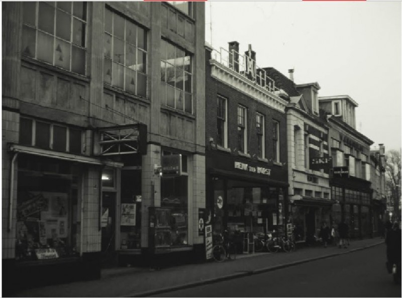 Hengelosestraat 15-25. O.a. Henk ter Horst 18-1-1972.jpg