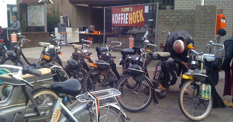 Boekelo Oude Voertuigendag  solex.JPG