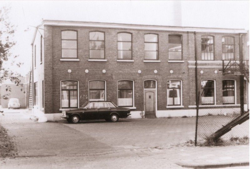 Emmastraat 191 Textielfabriek Van Dam. Kantoorgebouw.jpg