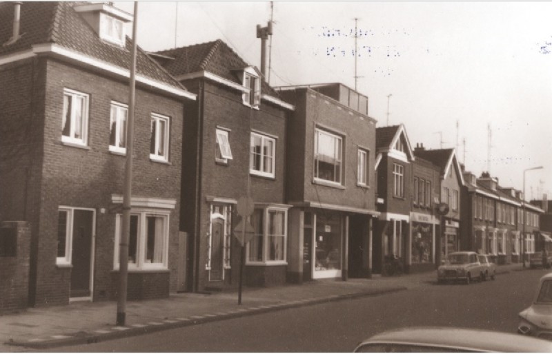 Deurningerstraat 96-100 foto 1967.jpg