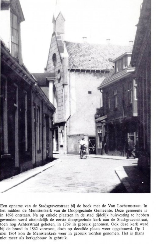 Stadsgravenstraat 59-61 met zicht op de Doopsgezinde kerk 1950.jpg