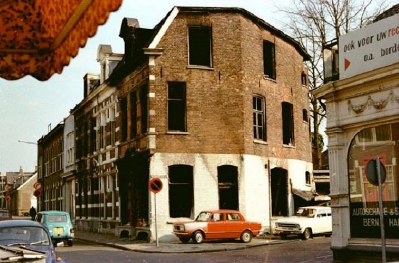 Lipperkerkstraat 50-52 hoek Gronausevoetpad.jpg