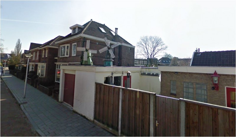 Boddenkampstraat hoek Walhofstraat 2 molentjes.JPG
