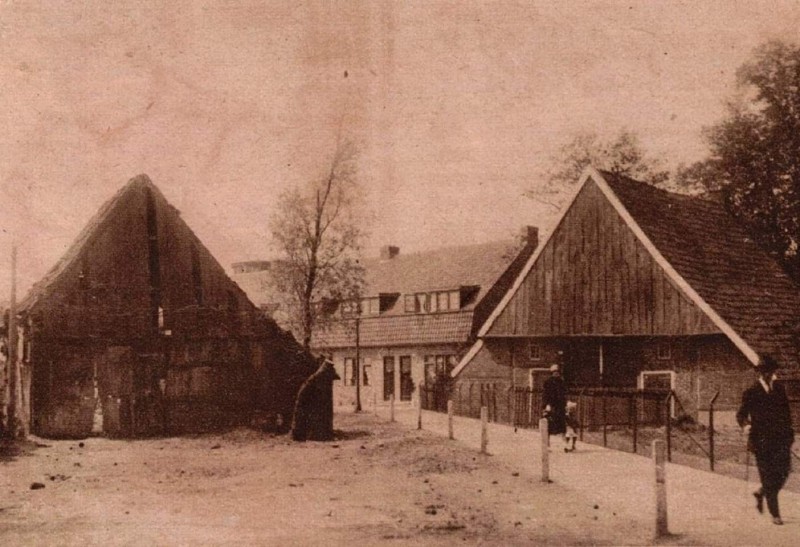 Borneostraat 79 hoek Beltstraat oude schuur n de volksmond genaamd Het Hajanshoes 1926.jpg