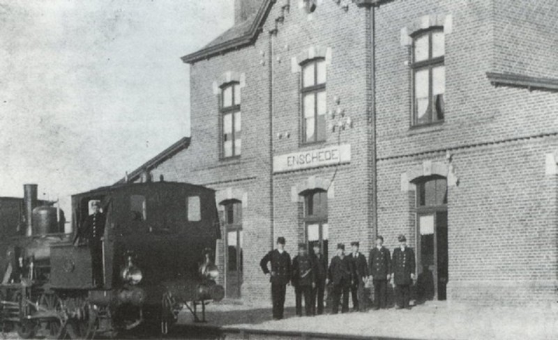 Zuiderspoorstraat Station Zuid 1903.jpg