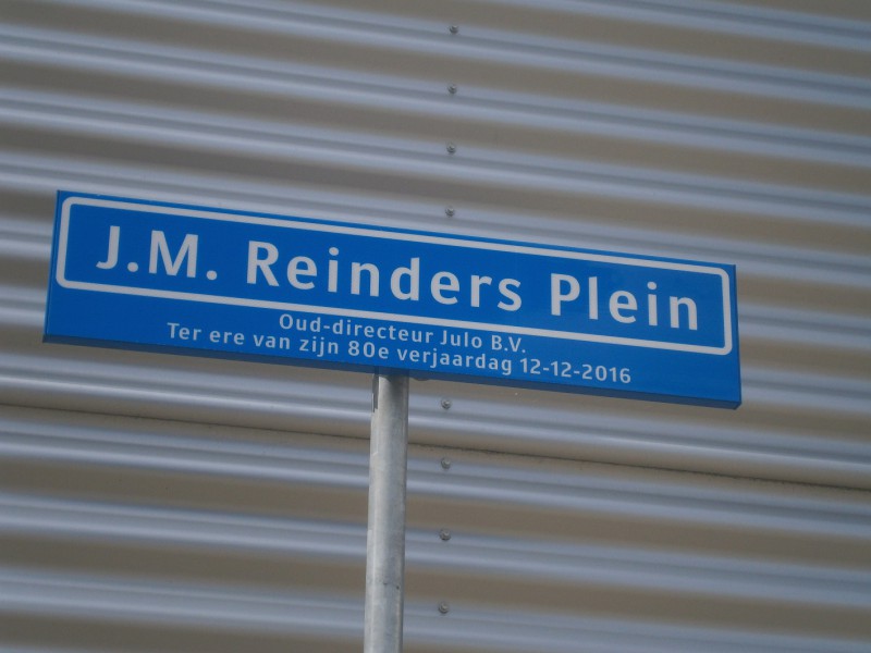 J.M. Reinders Plein straatnaambord.JPG