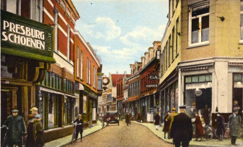 Haverstraat 1 Hoek Langestraat Presburg schoenen 1910.jpg