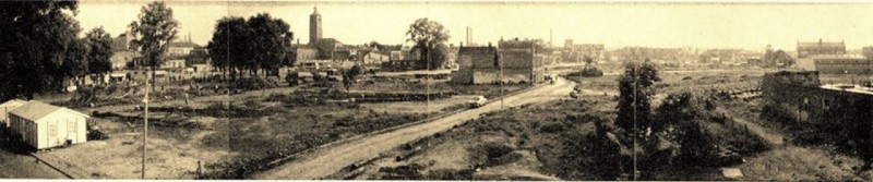 Boulevard in aanleg  met in het midden Volkskoffiehuis de Volksvriend..jpg