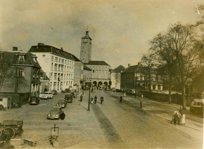 Windbrugplein 12 later van Loenshof 12 pakhuis Jannink 1950.jpg