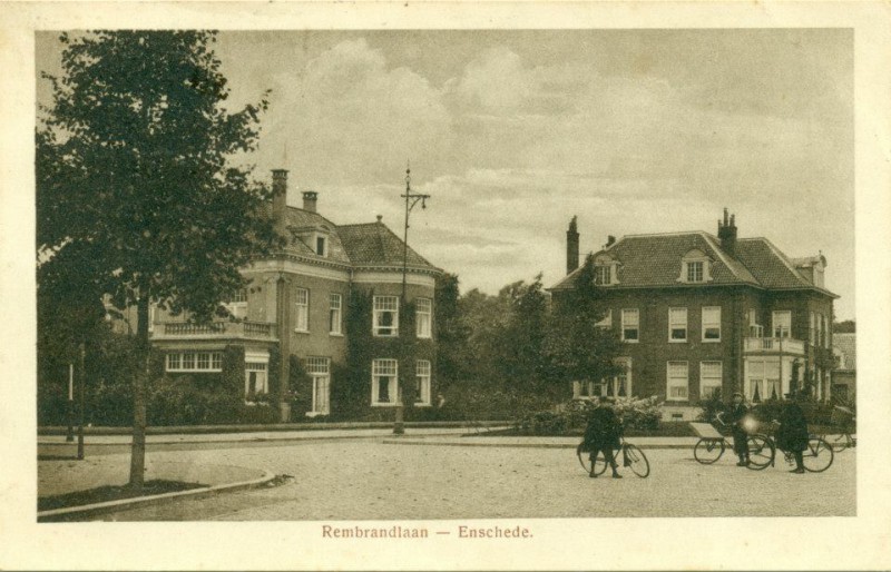 Rembrandtlaan 2 hoek Piet Heinstraat 1 rechts gebouw ESV.jpg5.jpg