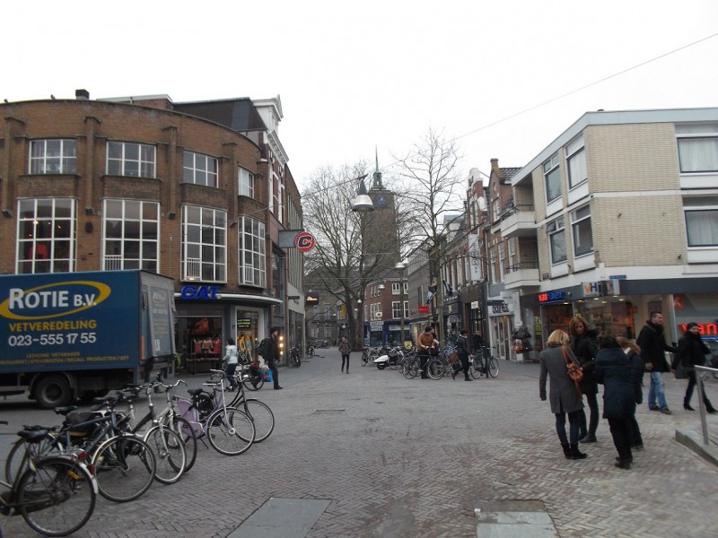 Langestraat 2 hoek Kalanderstraat kruispunt De Klomp Zara en van Haren Coolcat.JPG