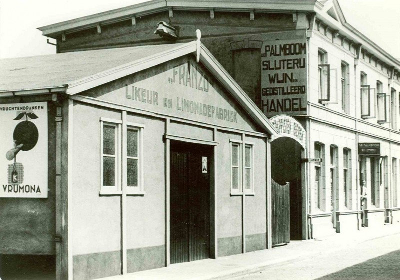 Pijpenstraat Likeur- en limonadefabriek Franzo 1965.jpg