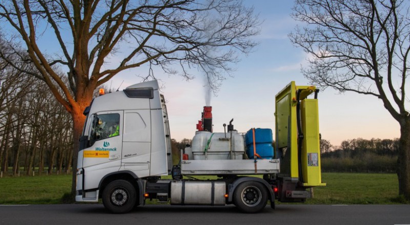 De bestrijding van de eikenprocessierups in het buitengebied van Enschede.jpg