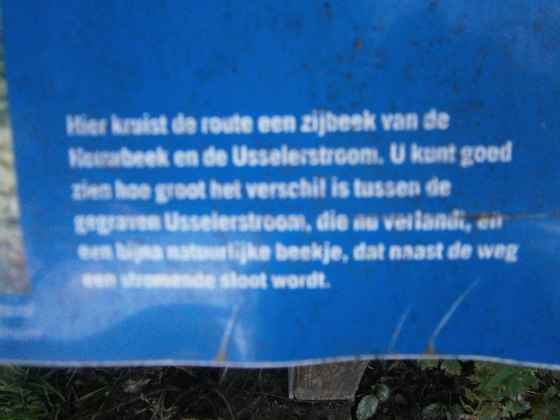 Helmerstraat bord Flamingoroute info Usselerstroom.JPG